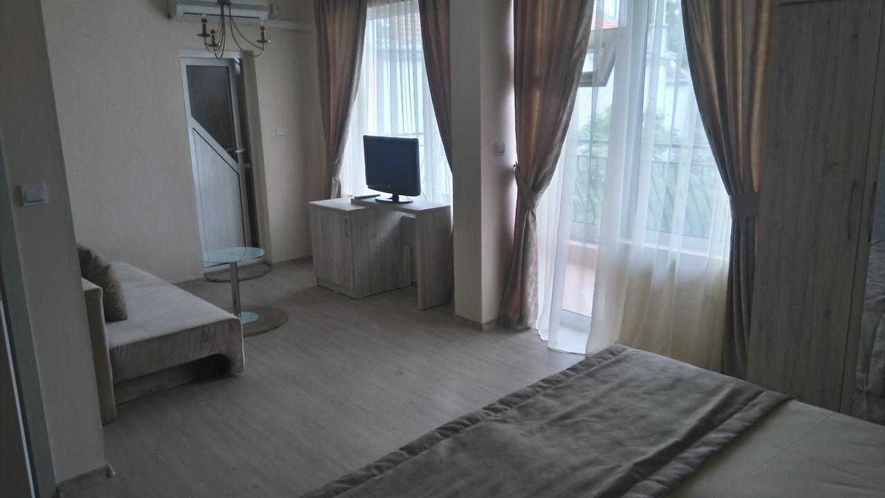 Guest House Adriya Primorsko Exterior foto